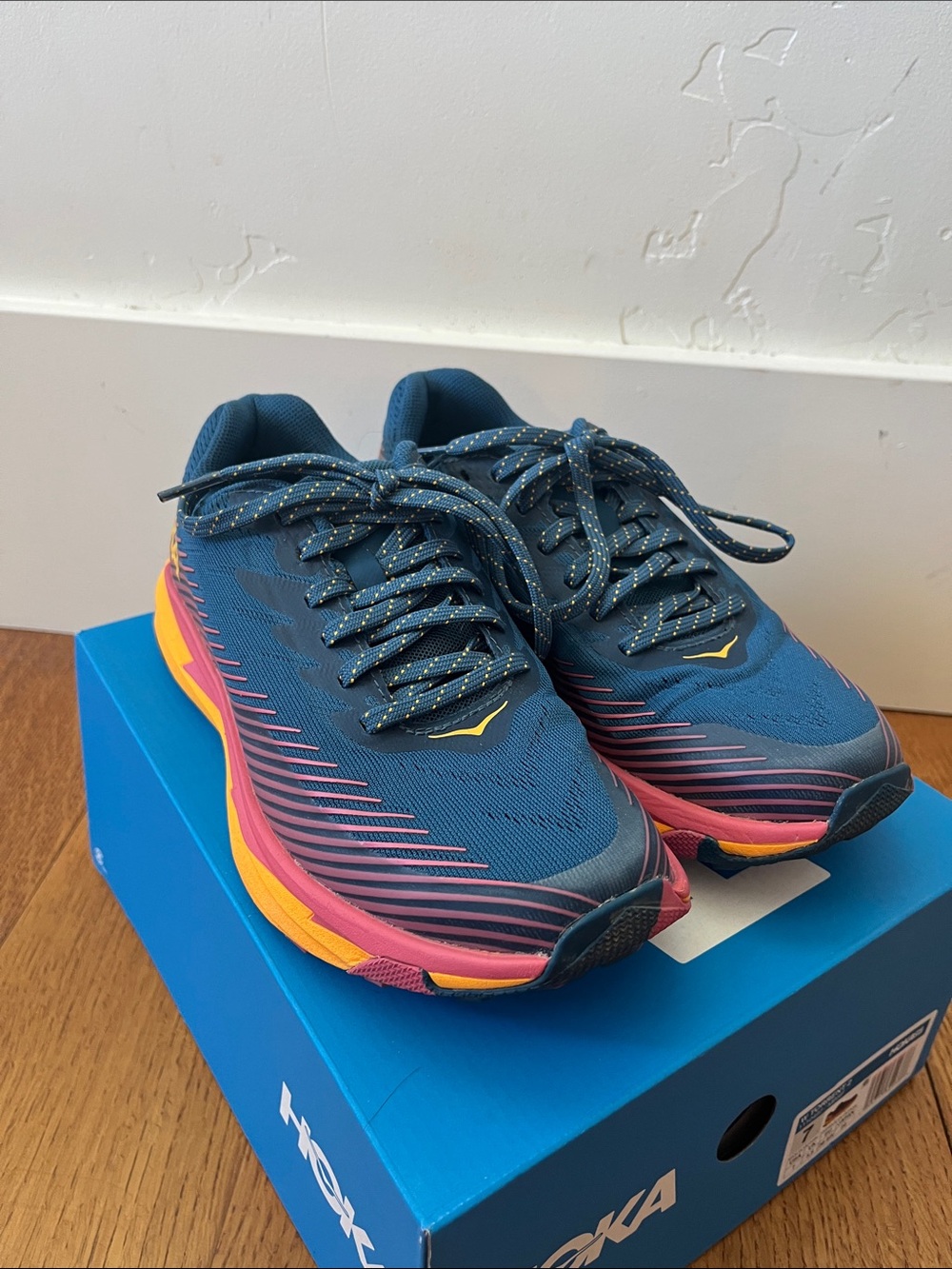 Hoka torrent 2 size 7 - Picture 3 of 8